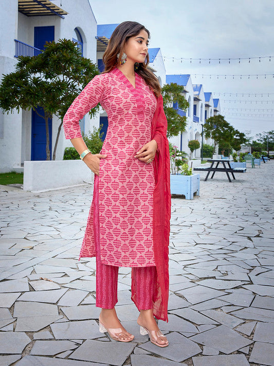 NOZ2TOZ Women's Cotton Blend Printed Straight Kurta Pant With Dupatta - Pink