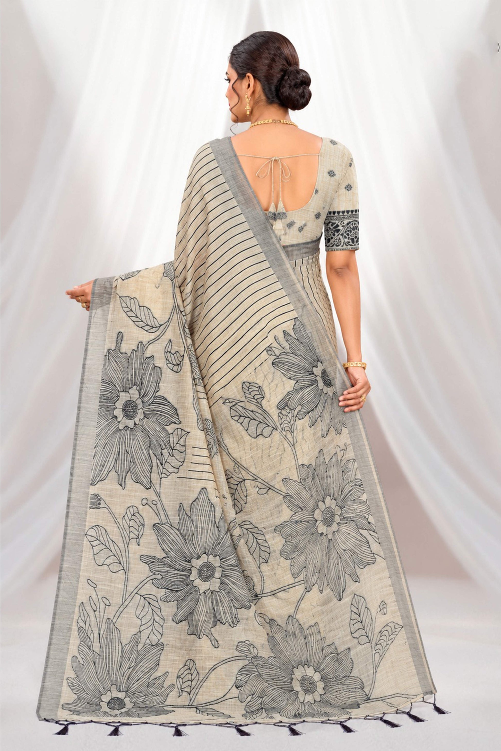 Sangam Prints Grey Cotton Blend Woven Work Traditional Saree