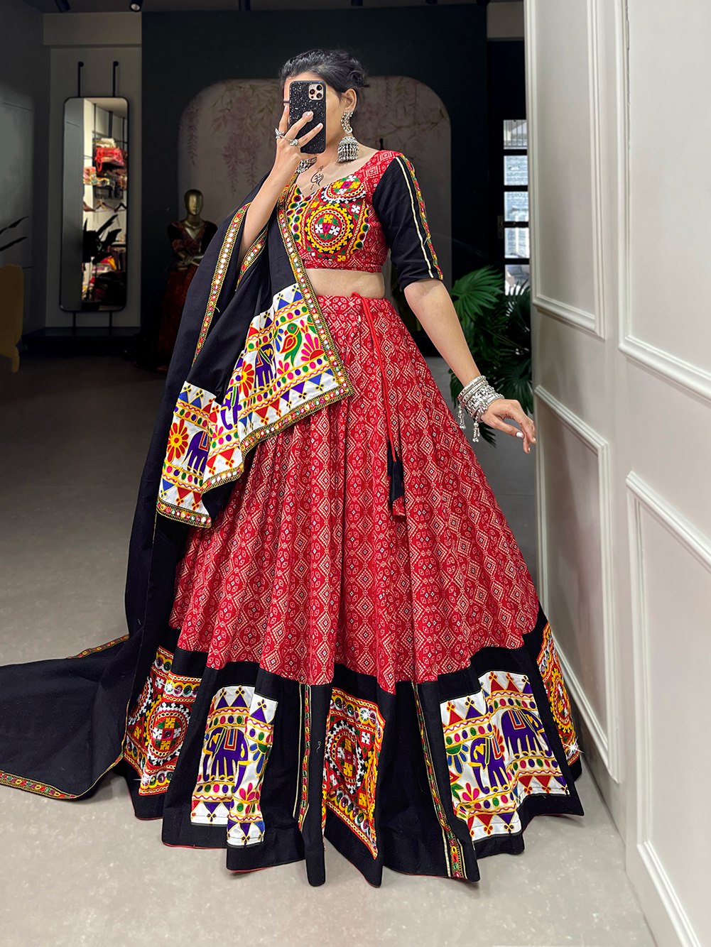 Lorenvalley Red Pure Cotton Lehenga Choli Embellishes With Gamthi Work And Mirror Work Touch Up To Make Everyone Feel The Stories Of Navratri Traditions 