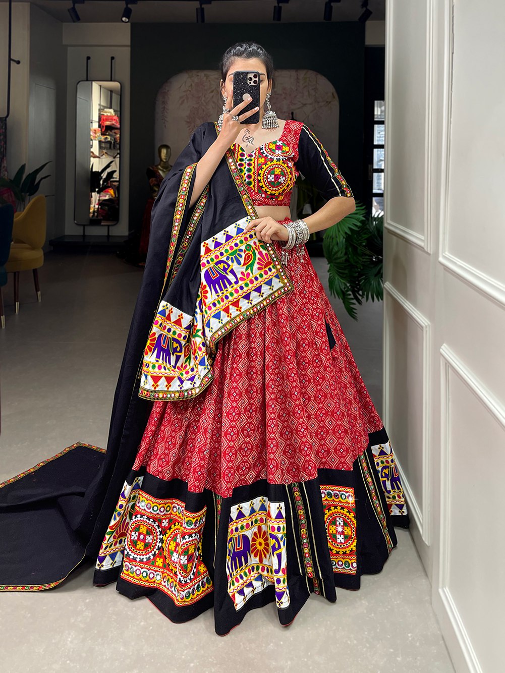 Lorenvalley Red Pure Cotton Lehenga Choli Embellishes With Gamthi Work And Mirror Work Touch Up To Make Everyone Feel The Stories Of Navratri Traditions 