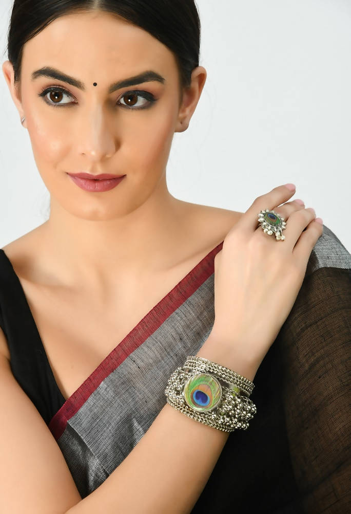 Mominos Fashion Kamal Johar Ghungroo Handcraft Cuff Bracelet 