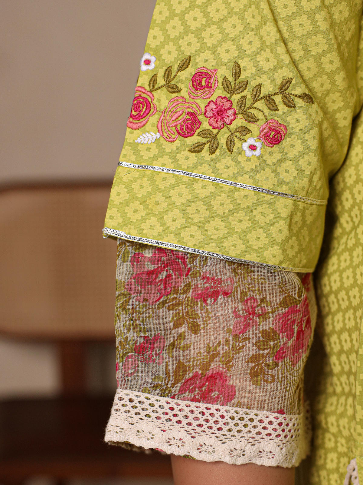 Juniper Women's The Madhubala Lime Green Floral Printed Plus Size Kurta Set