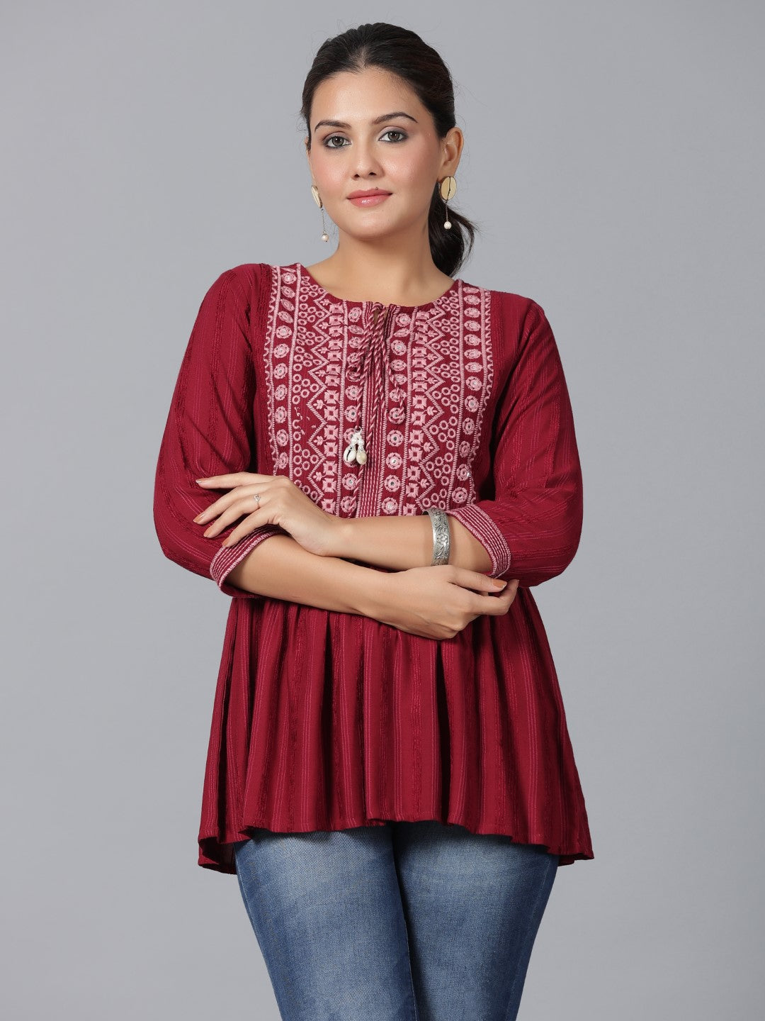 Juniper Women's Maroon Geometric Printed Rayon Tunic With Thread Work