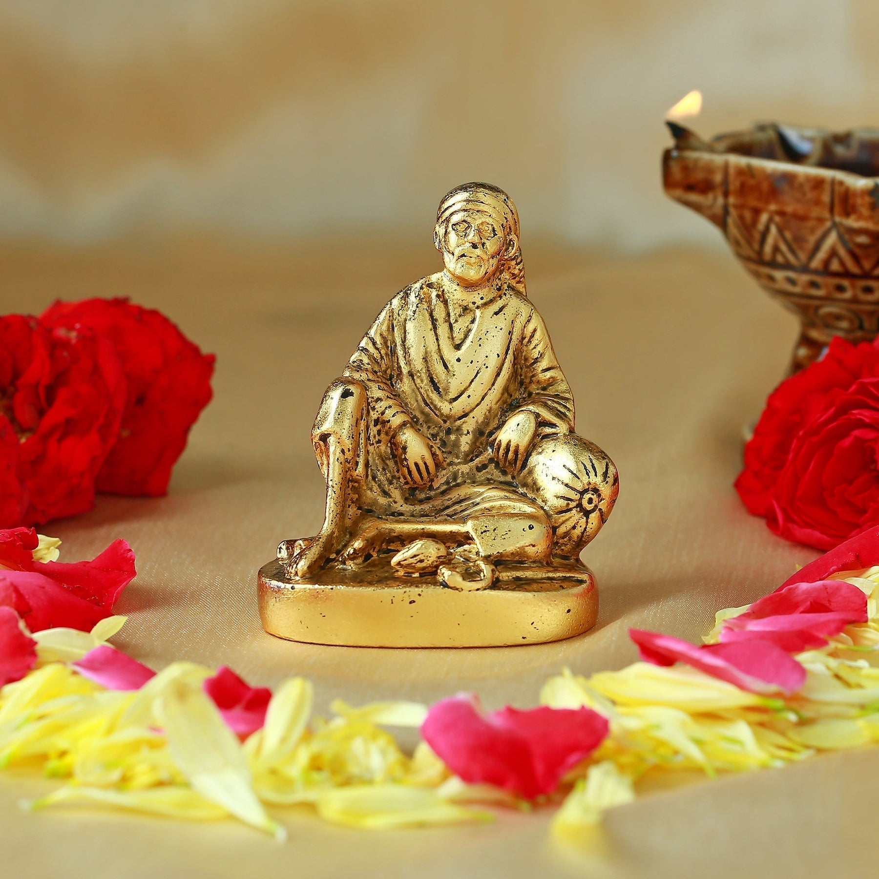 Estele God-Plated Sirdi Wale Sai Baba Idol for Home/Car decor 