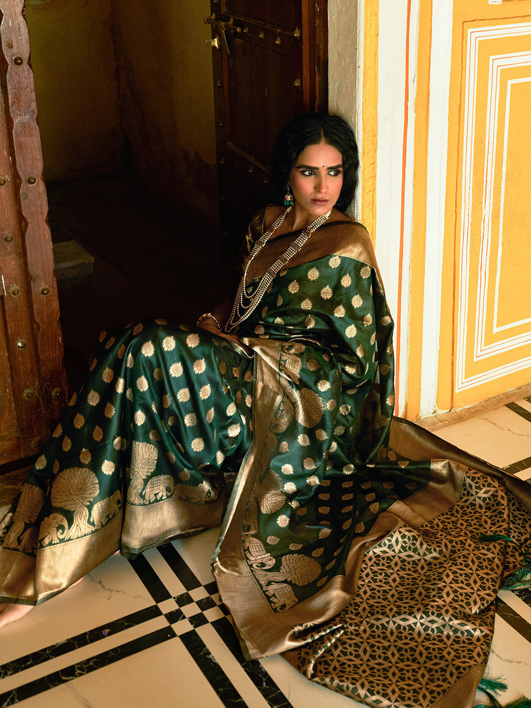 Janasya Dark Green Organza Woven Ethnic Motifs Kanjeevaram Grab2Buy 