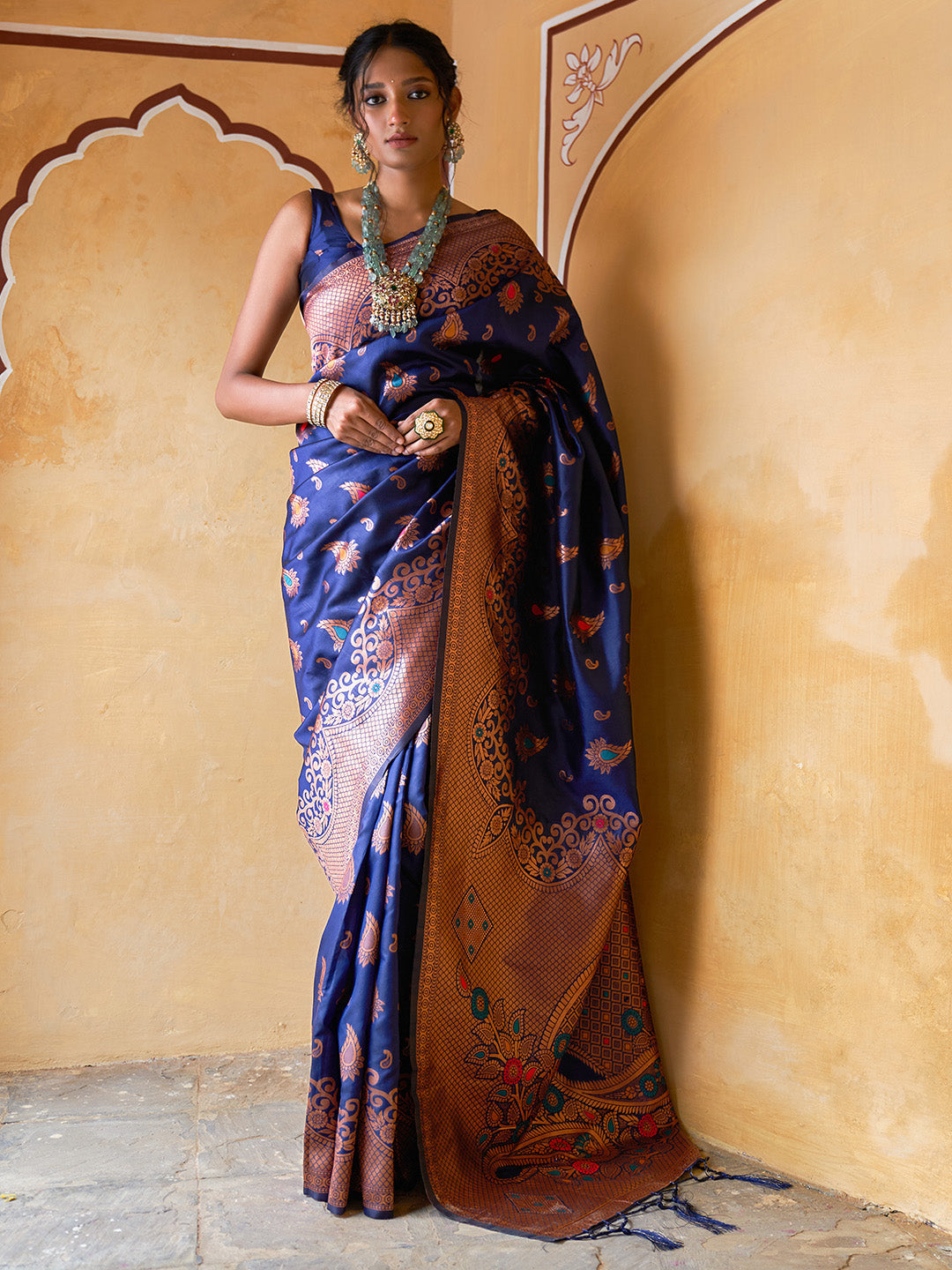 Janasya Navy Blue Banarasi Silk Woven Dual Tone Floral Design Banarasi Silk Grab2Buy 