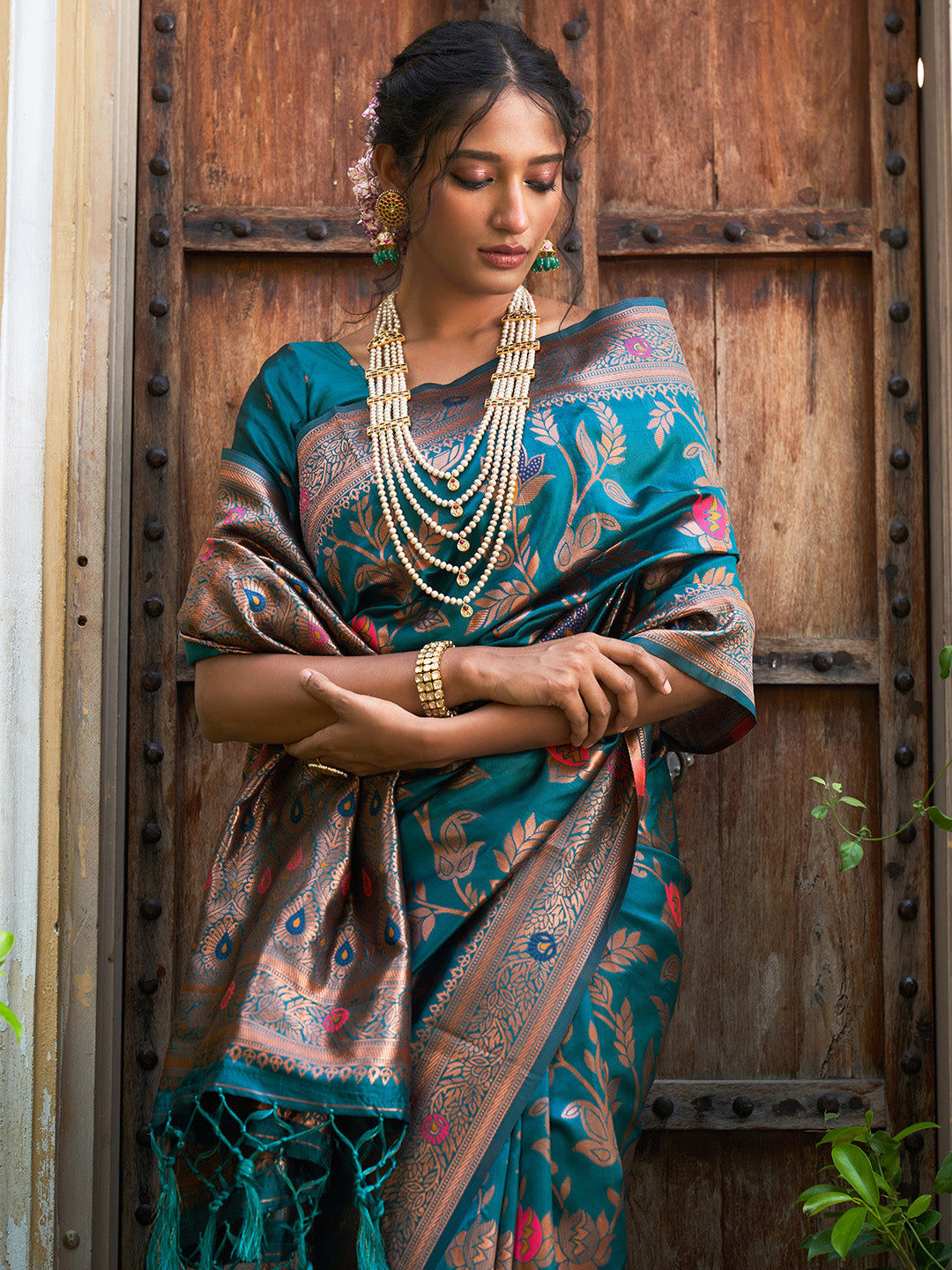 Janasya Teal Green Banarasi Silk Woven Dual Tone Floral Design Banarasi Silk Grab2Buy 