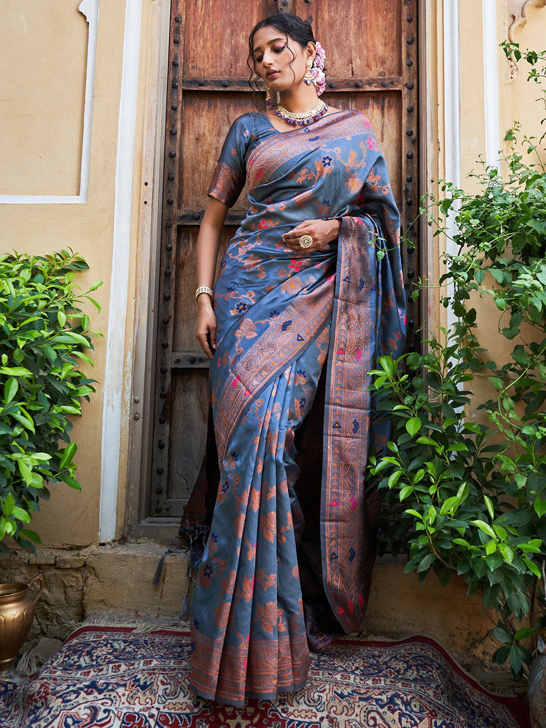 Janasya Grey Banarasi Silk Woven Dual Tone Floral Design Banarasi Silk Grab2Buy 
