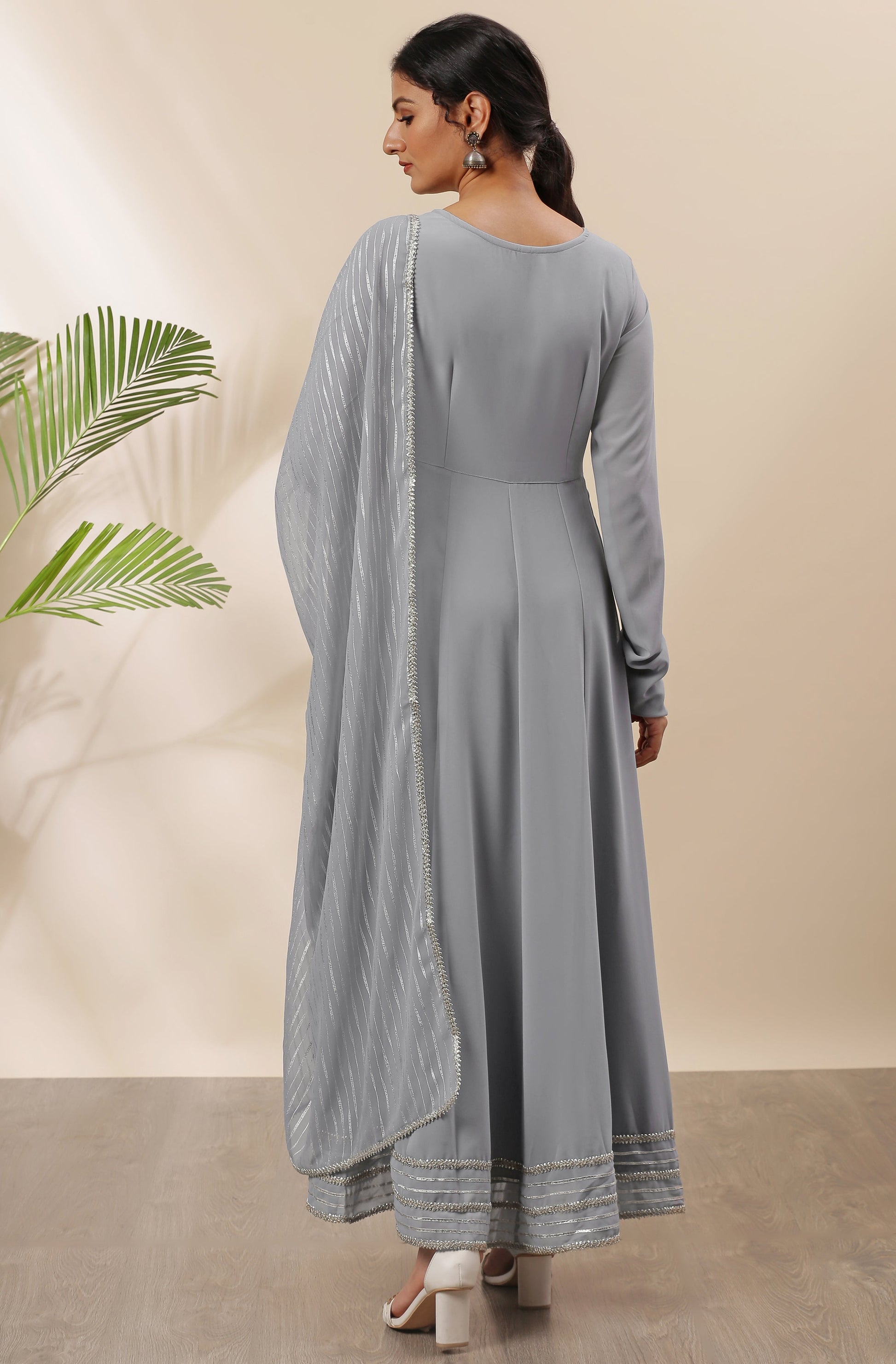 Janasya Women's Grey Poly Georgette Solid Kurta With Dupatta 
