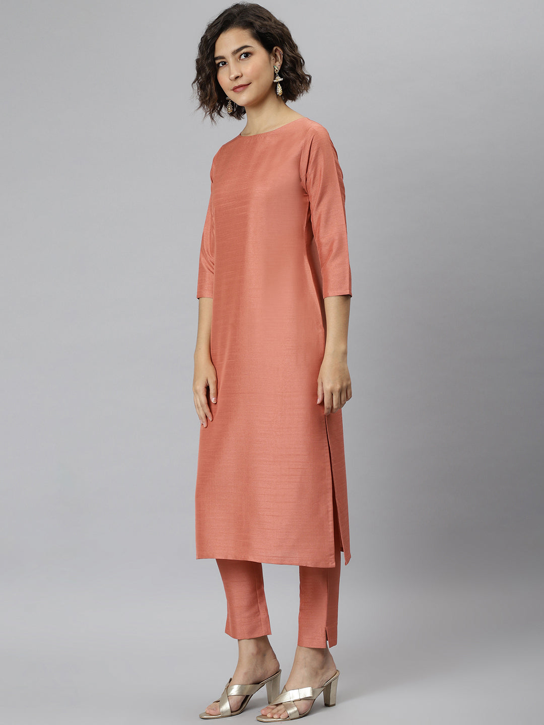 Janasya Women's Peach Poly Silk Solid Straight Casual Kurta Set 