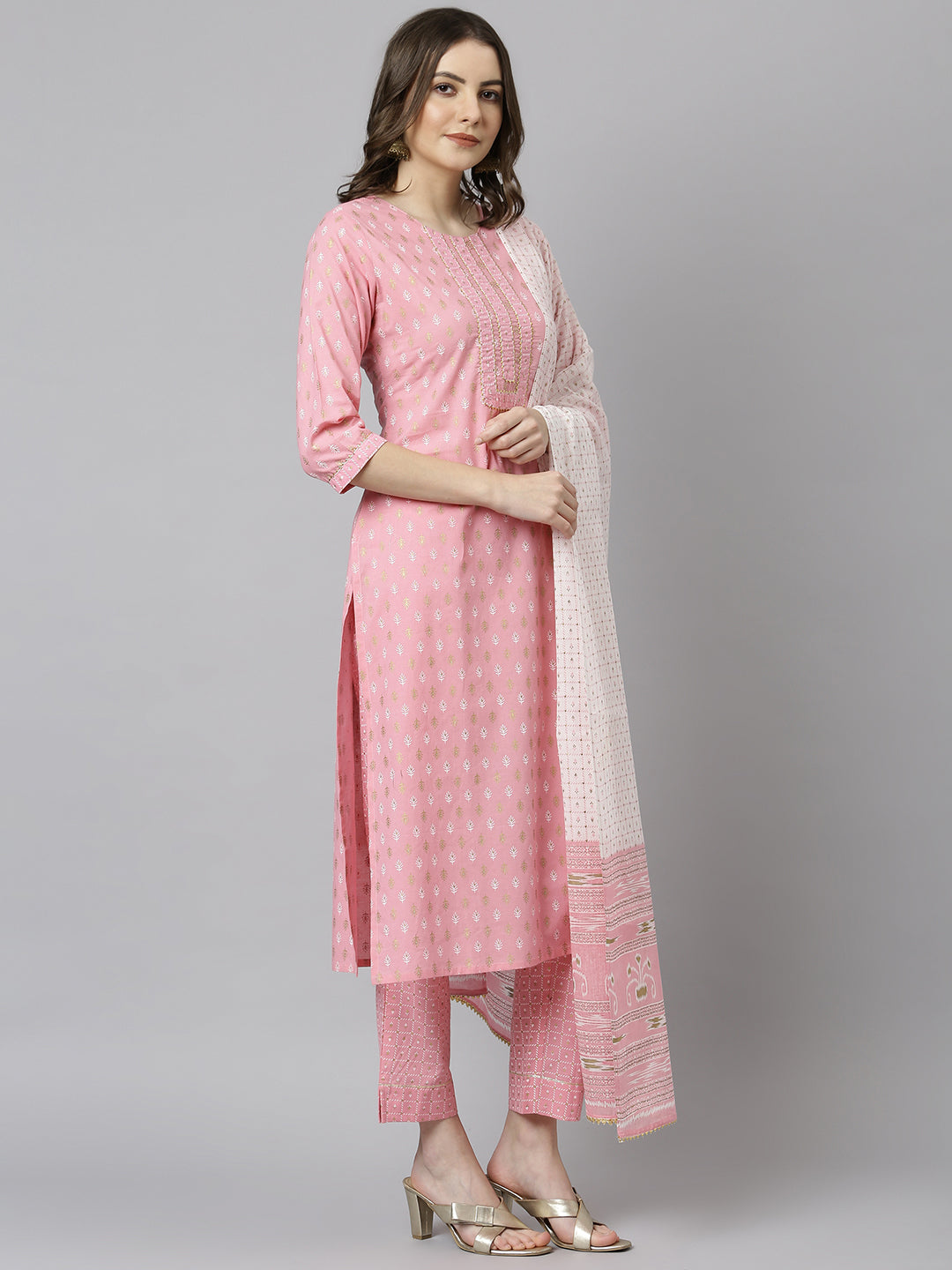 Janasya Women's Light Pink Cotton Gold Print Kurta With Pant And Dupatta 