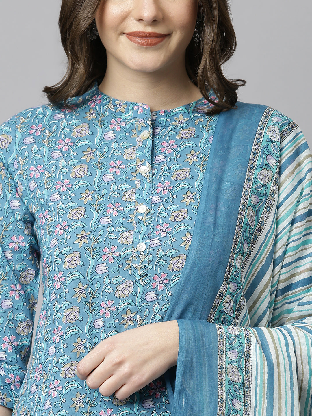 Janasya Women's Blue Cotton Floral Print Kurta With Pant And Dupatta 