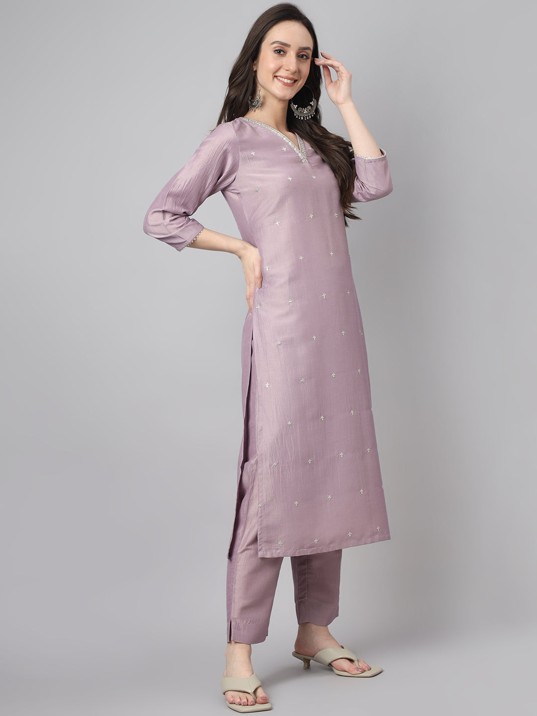Janasya Women's Lavender Chinon Solid Straight Festive Kurta Set 