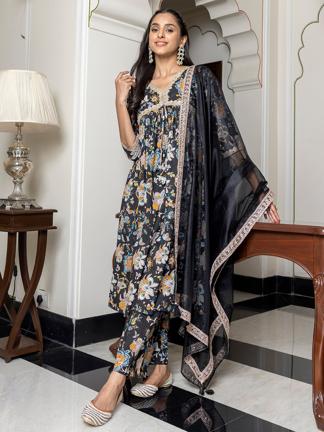 Janasya Women's Black Cotton Embellished Festive Empire Kurta Set 
