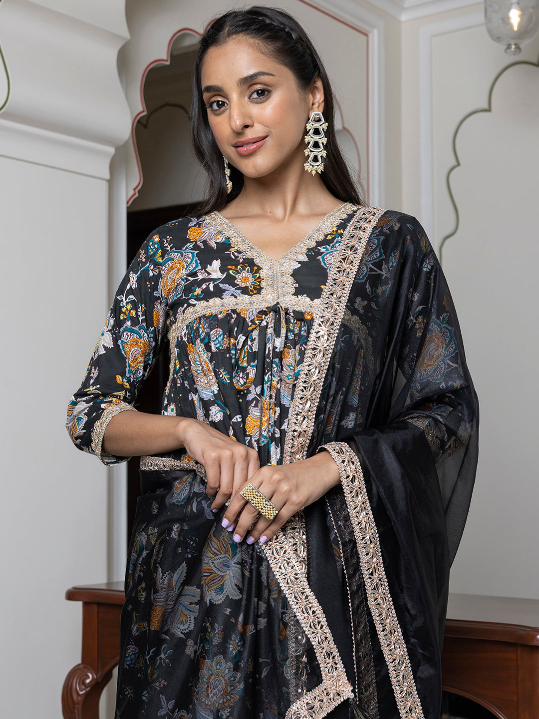 Janasya Women's Black Cotton Embellished Festive Empire Kurta Set 