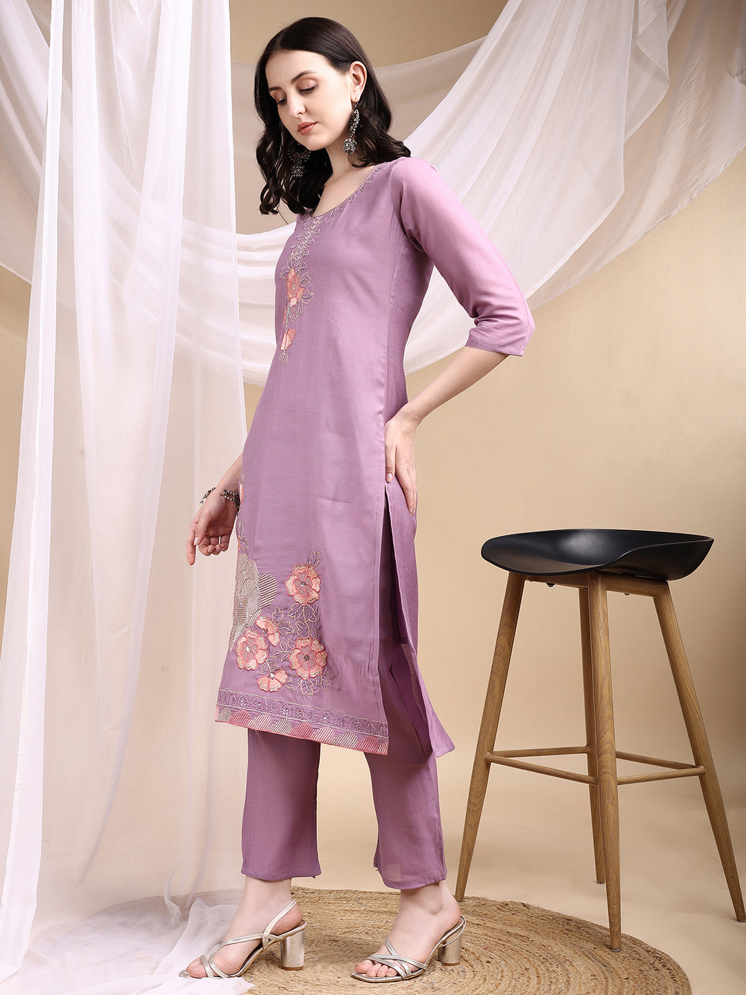Hand Embroidered Kurta With Pant & Embroidered Dupatta, Lavender - Hiral Fashion