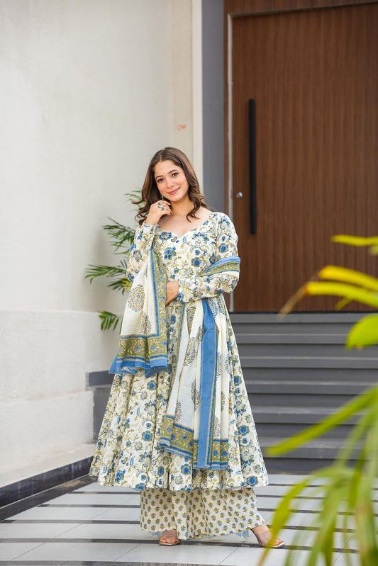 Sonakshi Women's Offwhite Maslin Digital Print Full Round Flair Anarkali Gown Set With Dupatta