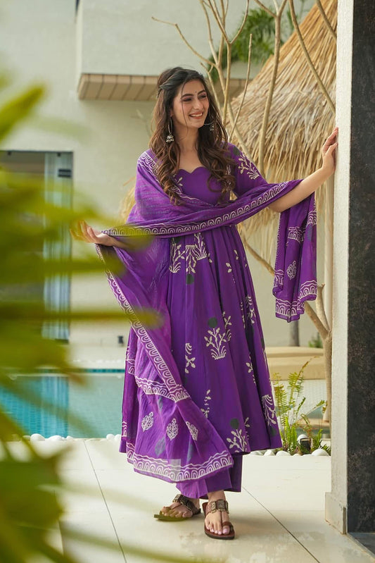 Sonakshi Women's Purple Mal cottan Digital Print Full Round Flair Anarkali Gown Set With Dupatta