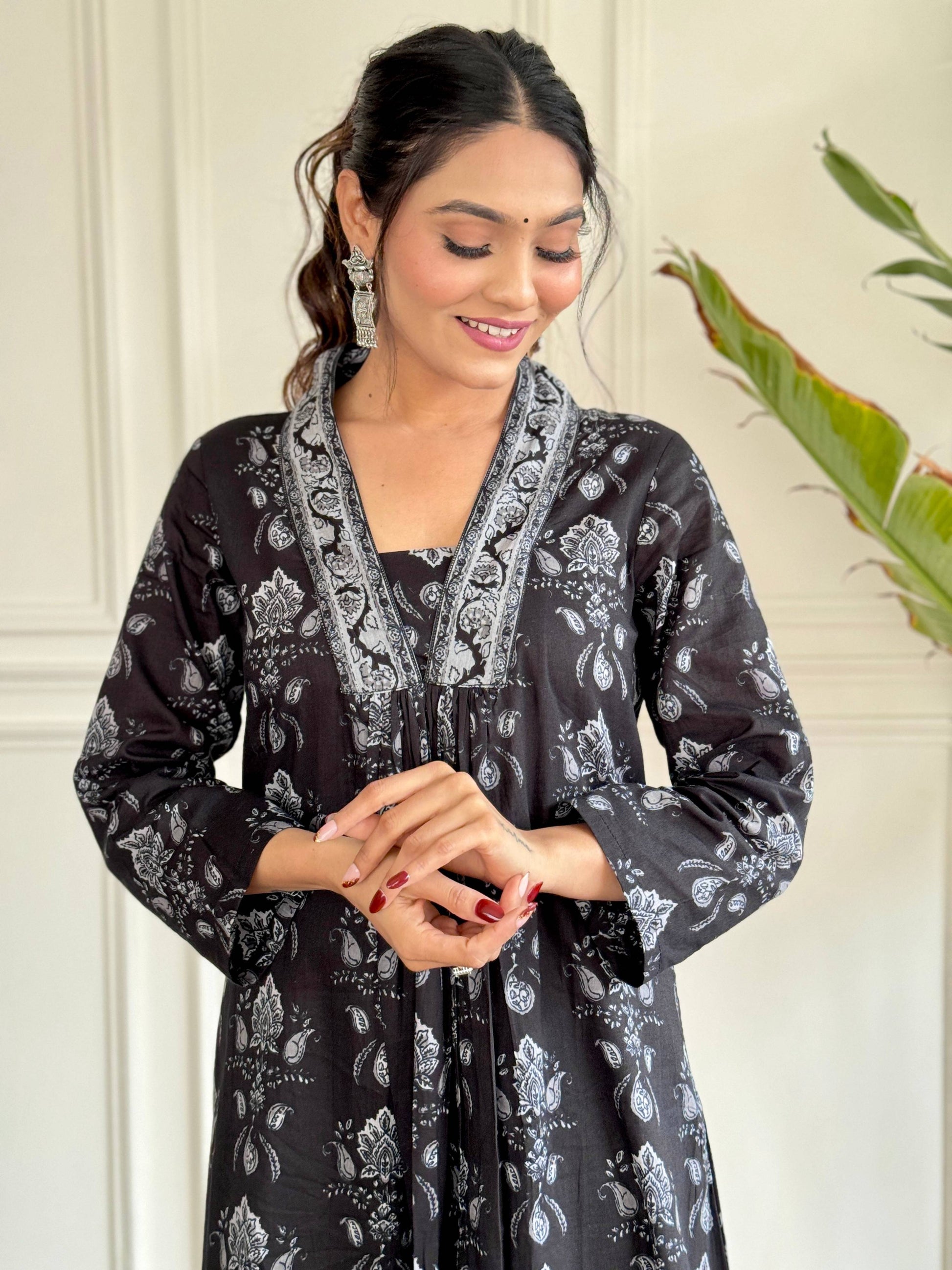 Sonakshi Women's Black Pure Cotton Kurta Set With Dupatta
