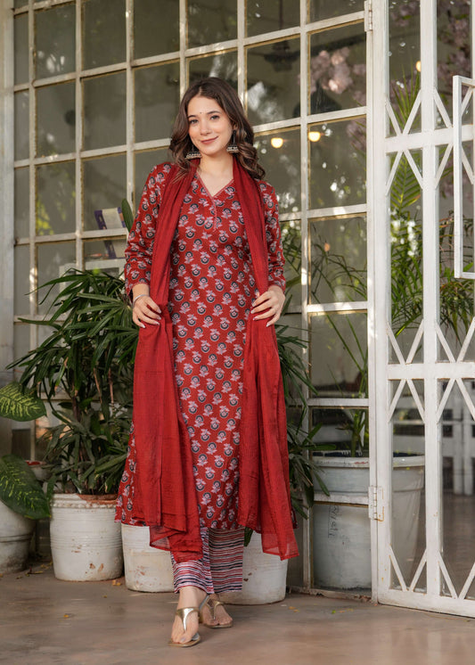 Sonakshi Women's Rust Pure Cotton Digital Print Kurta Set with Dupatta