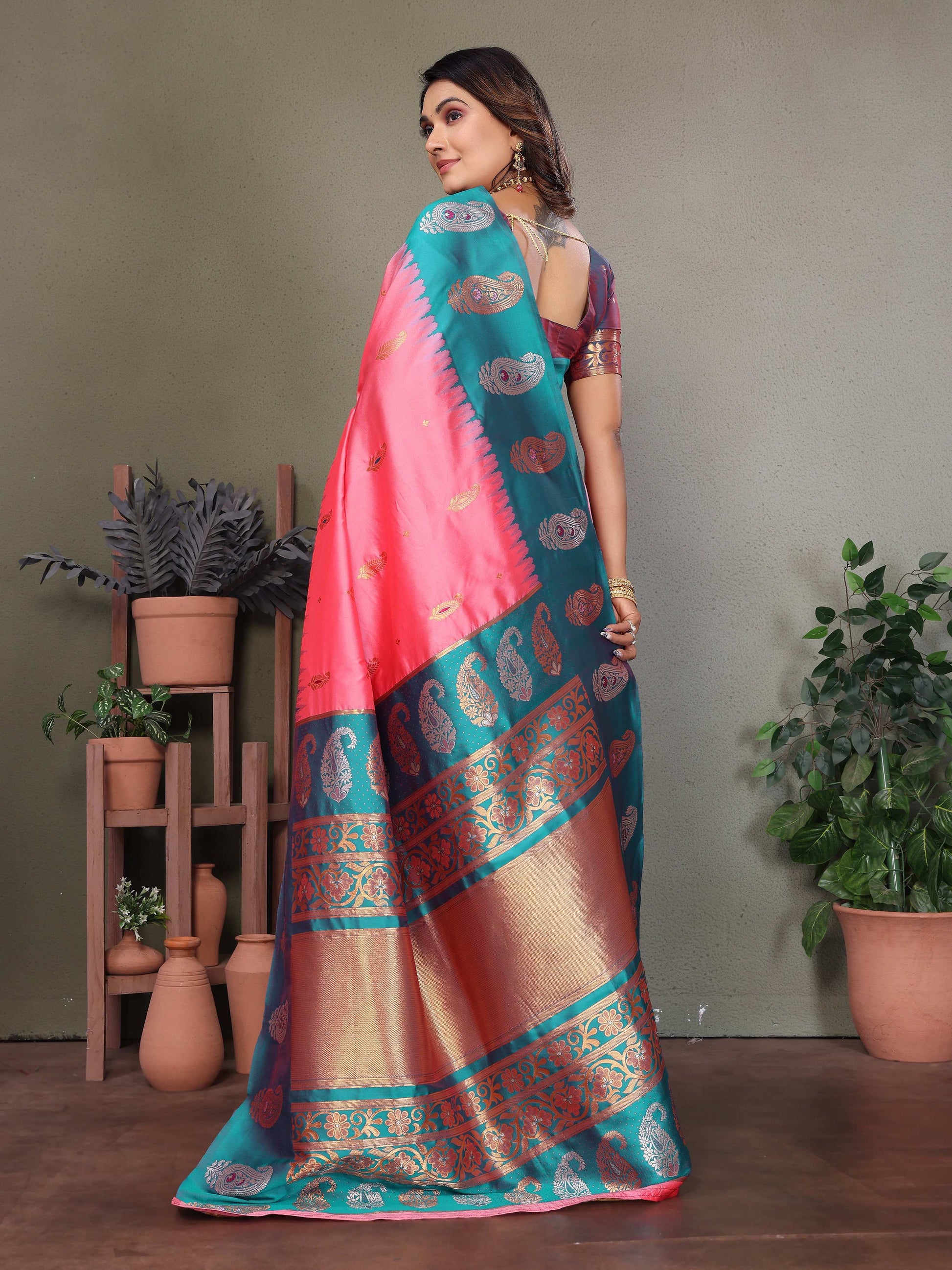 Sonakshi Women's Babypink Banarasi Silk Zari Woven Traditional Saree with Blouse | Swadesiicart