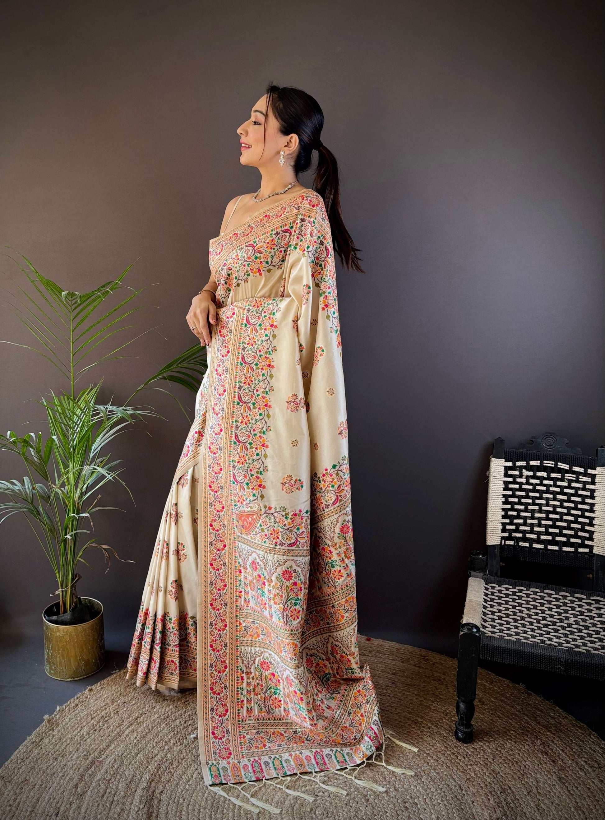 Sonakshi Women's Off White Pashmina Silk Zari Woven Traditional Saree with Blouse