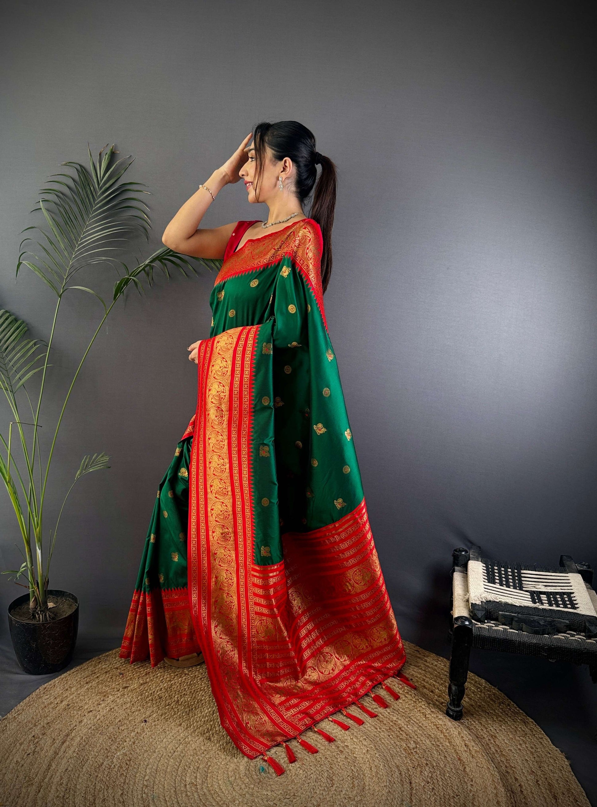 Sonakshi Women's Green Soft Silk Zari Woven Traditional Saree with Blouse