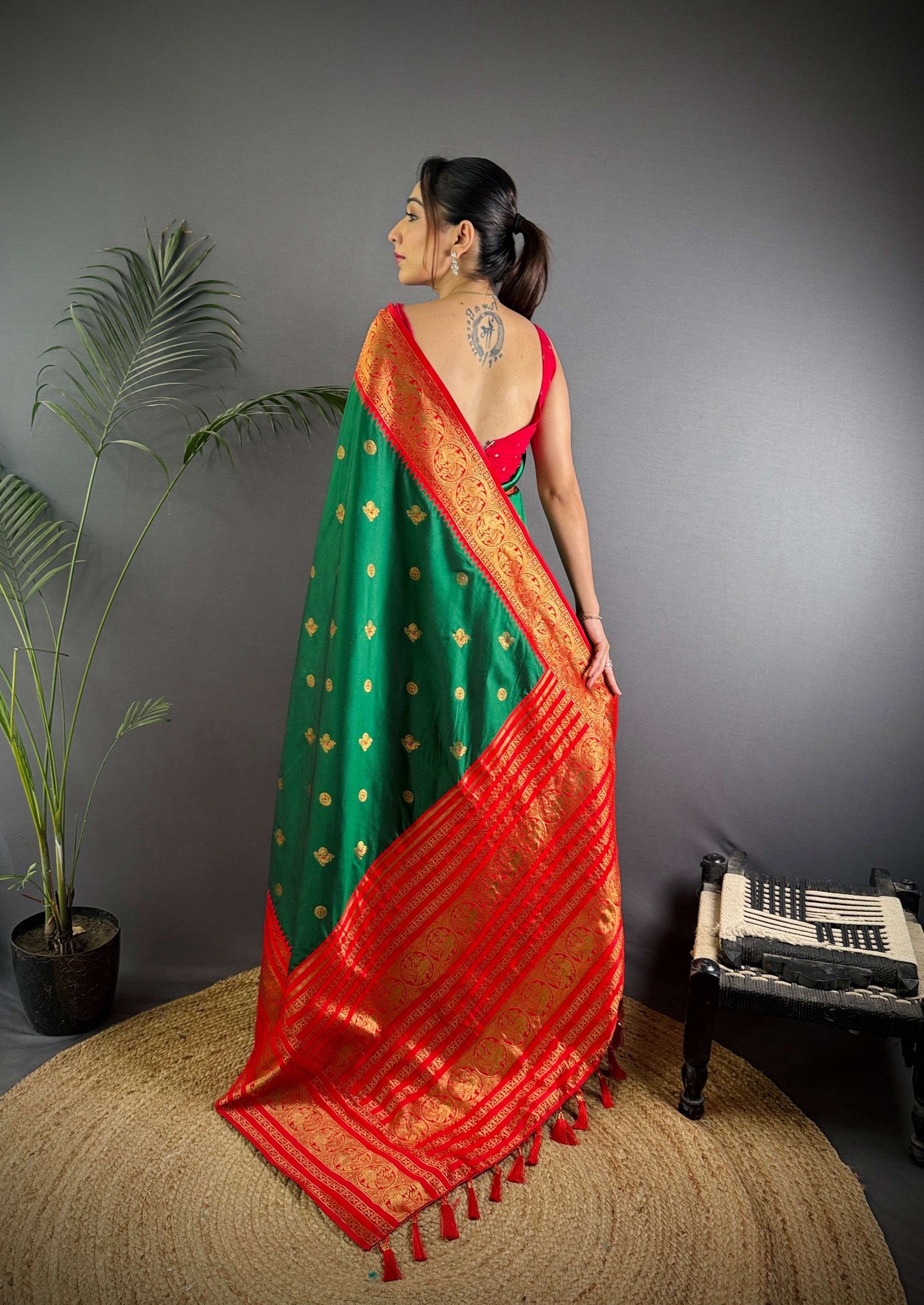 Sonakshi Women's Green Soft Silk Zari Woven Traditional Saree with Blouse