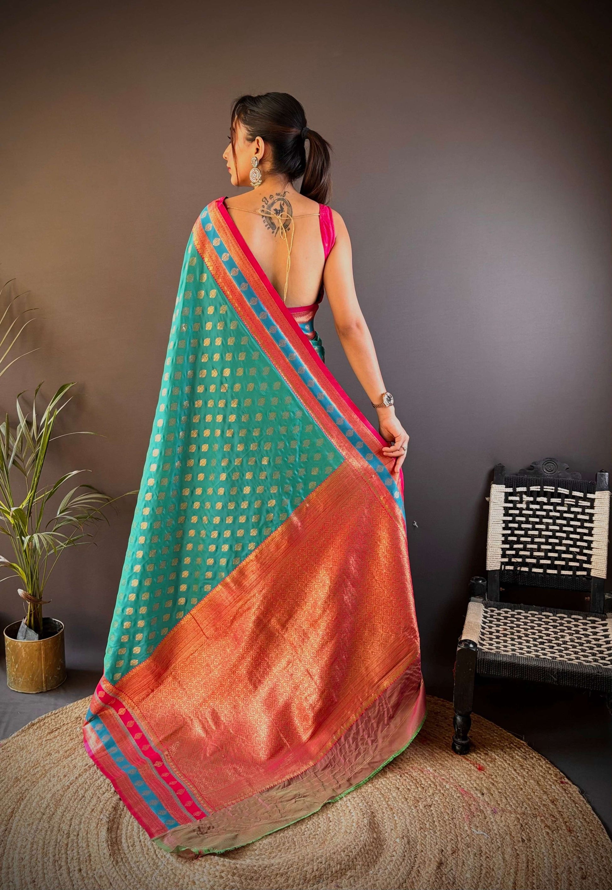 Sonakshi Women's Teal Banarasi Silk Zari Woven Traditional Saree with Blouse | Swadesiicart