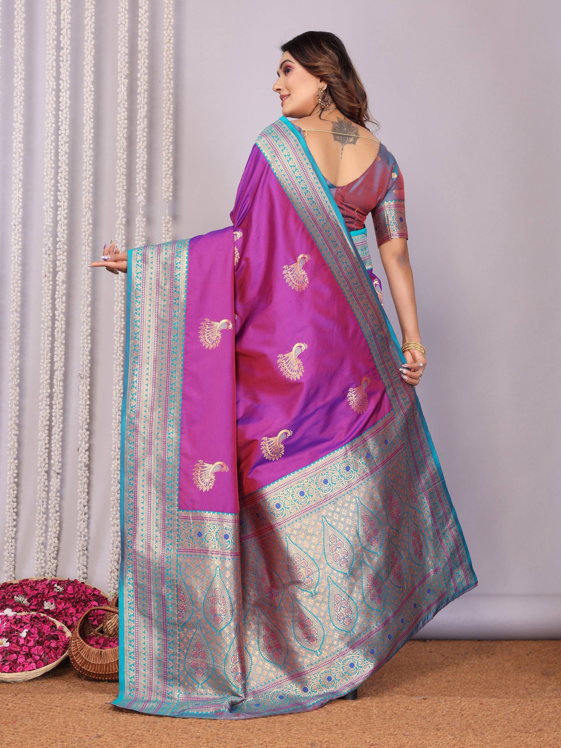 Sonakshi Women's Lavender Banarasi Silk Zari Woven Traditional Saree with Blouse | Swadesiicart
