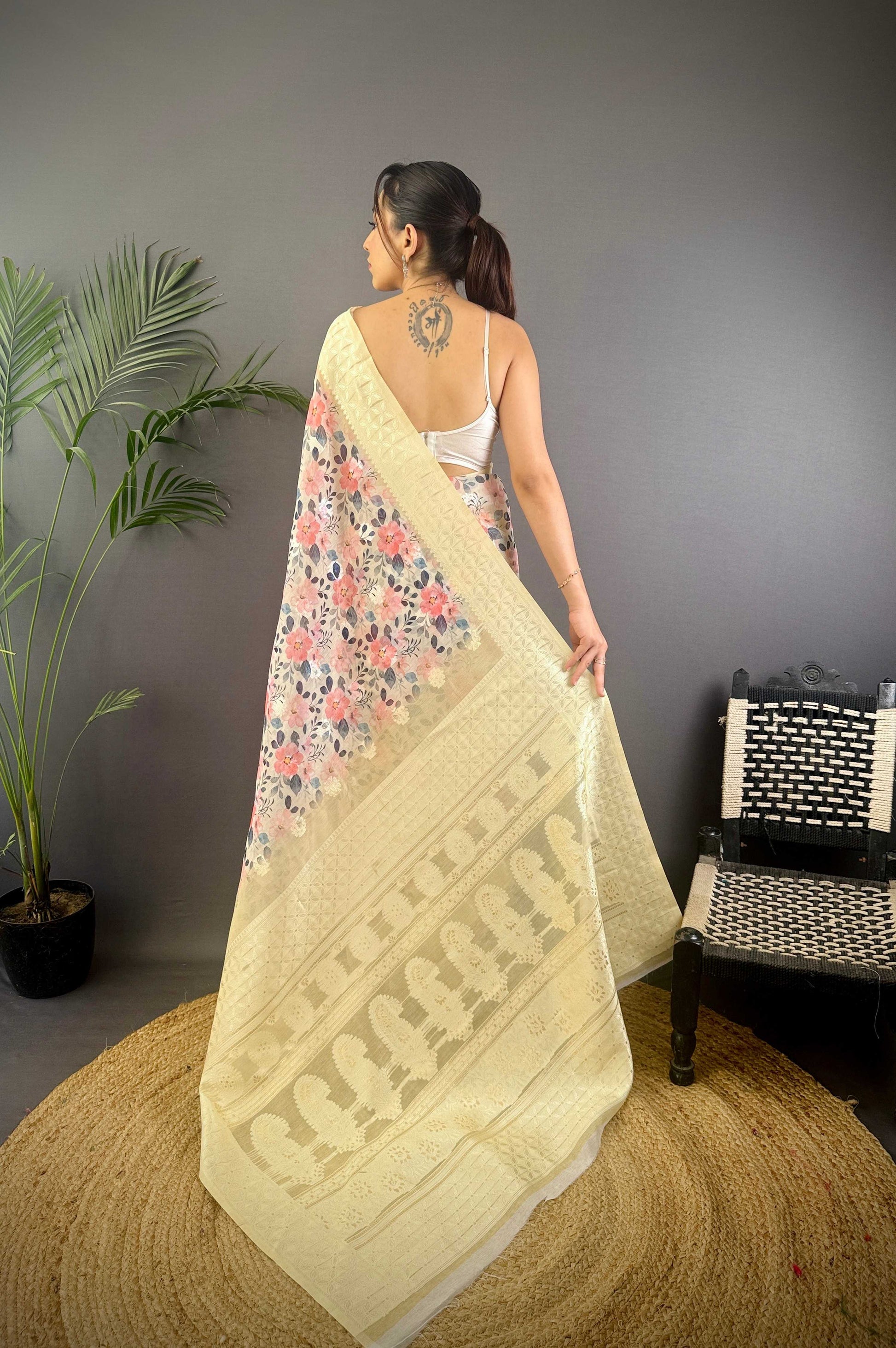 Sonakshi Women's Chandan Blend Silk Jacquard Woven Traditional Saree with Blouse