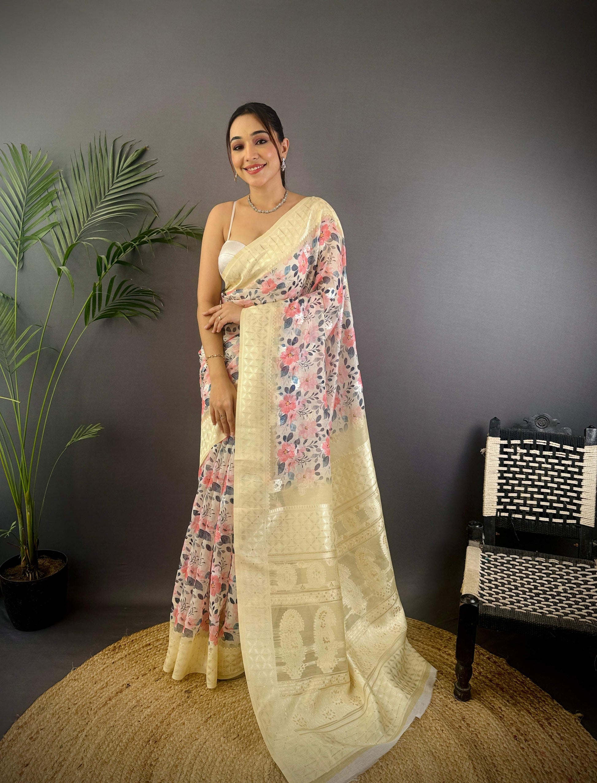 Sonakshi Women's Chandan Blend Silk Jacquard Woven Traditional Saree with Blouse