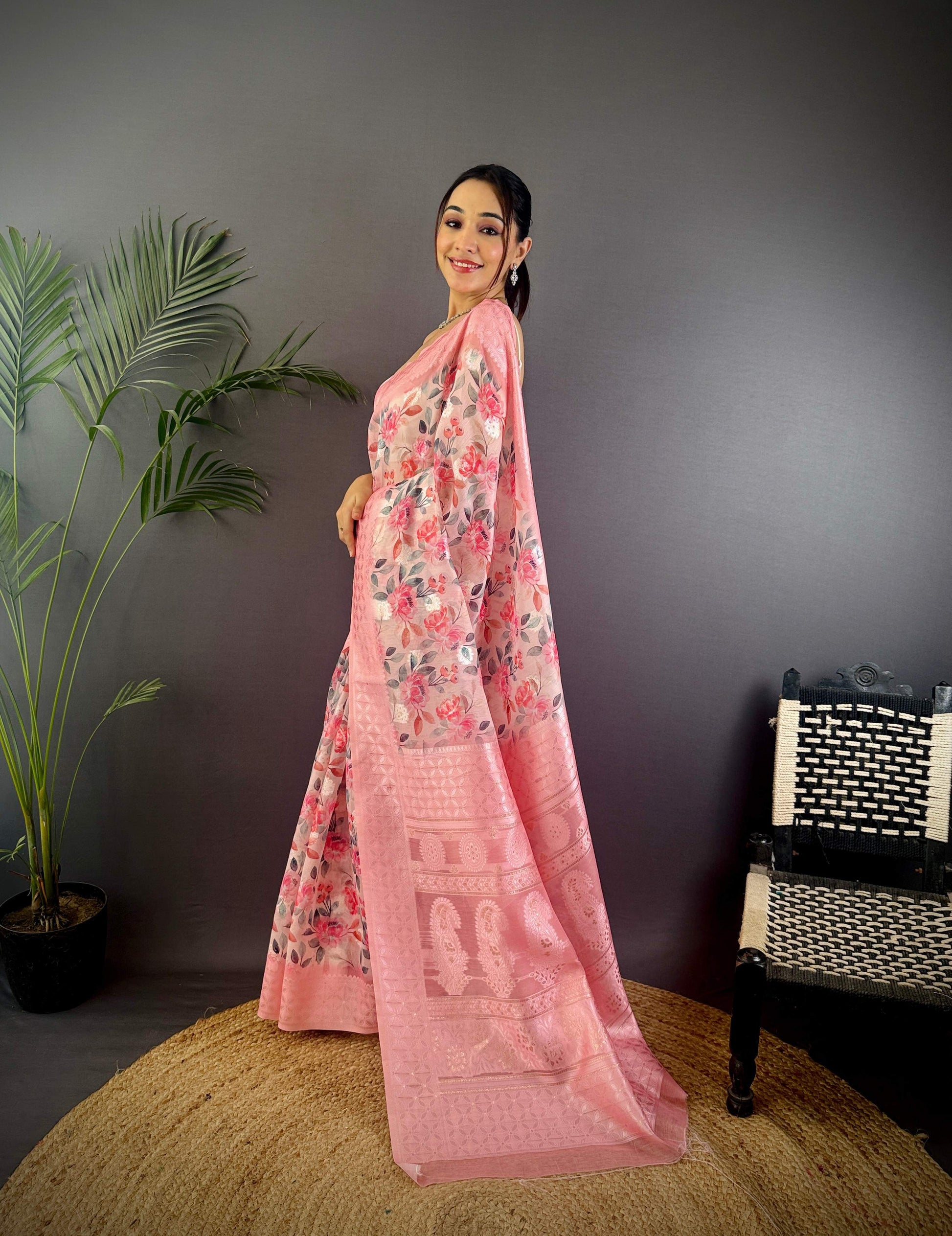 Sonakshi Women's Pink Blend Silk Jacquard Woven Traditional Saree with Blouse