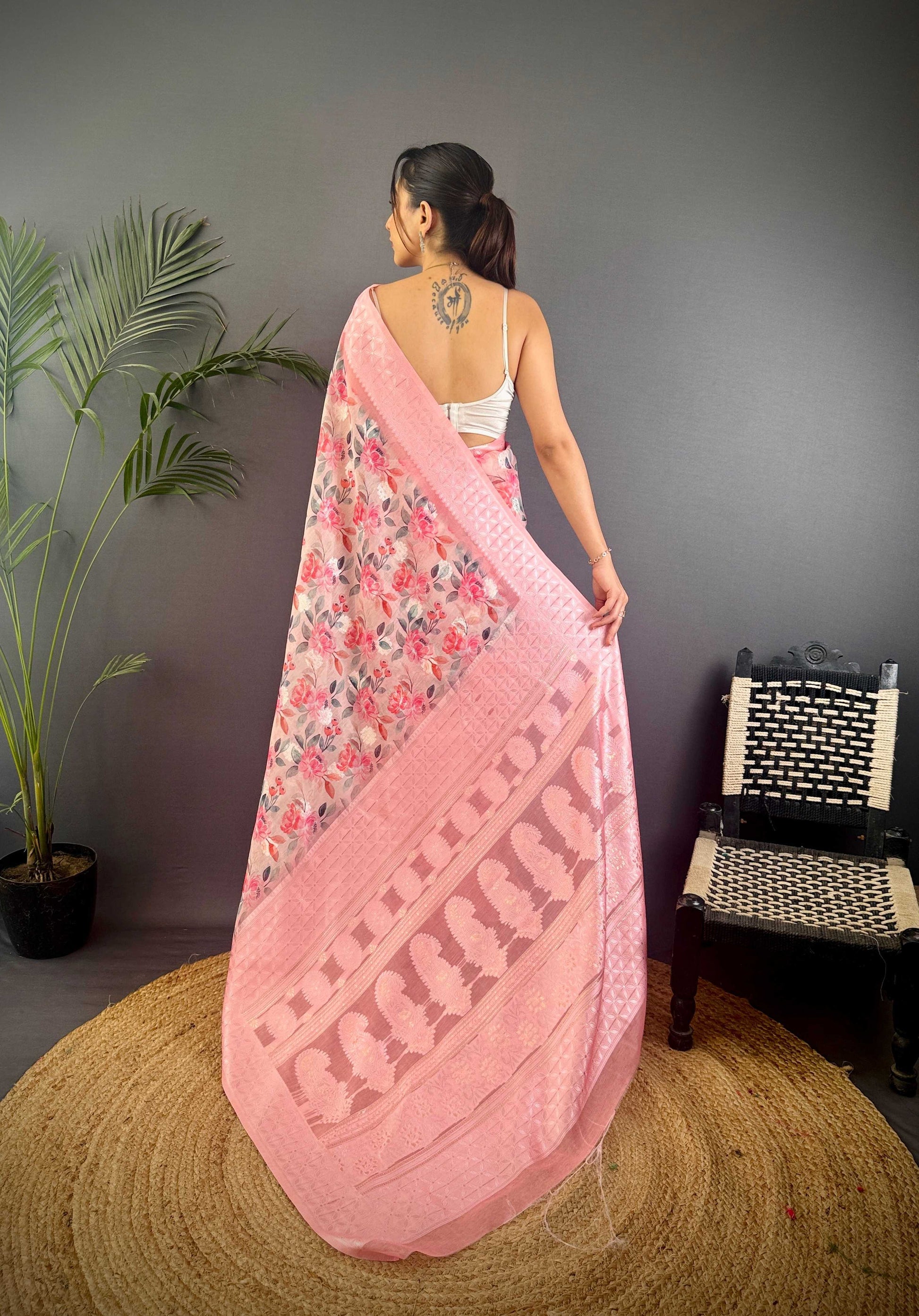 Sonakshi Women's Pink Blend Silk Jacquard Woven Traditional Saree with Blouse