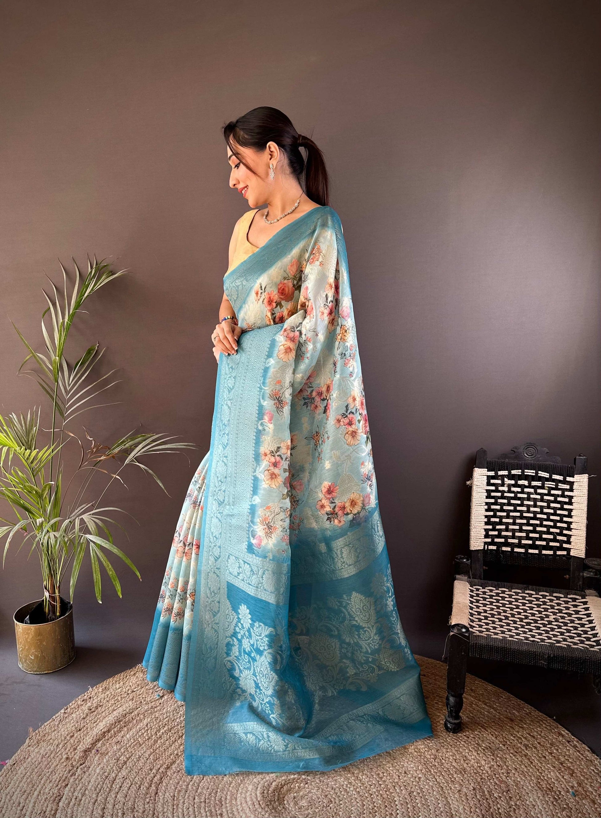 Sonakshi Women's Feroji Blend Silk Jacquard Woven Traditional Saree with Blouse
