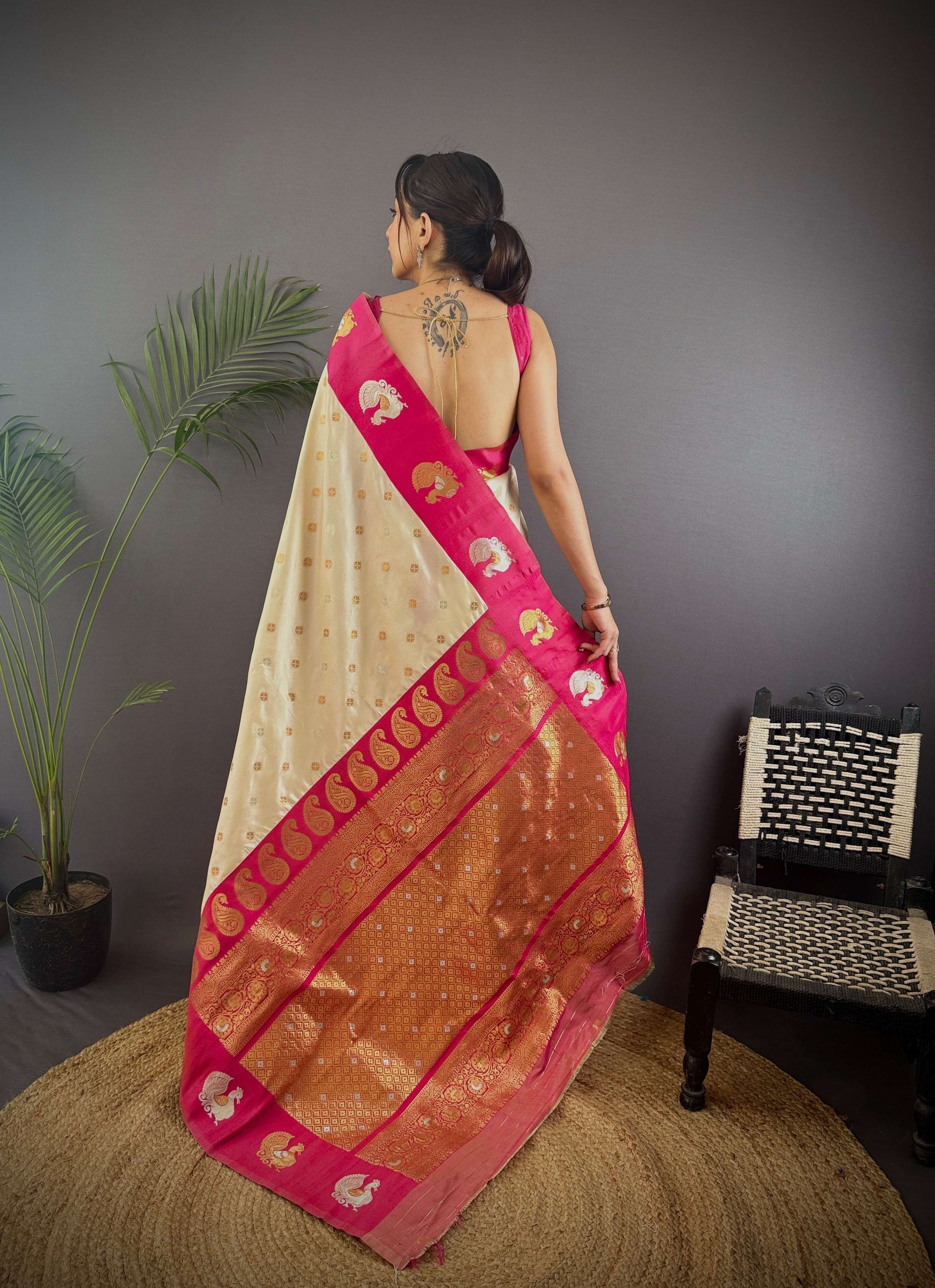 Sonakshi Women's White Banarasi Silk Zari Weaving Saree with Blouse | Swadesiicart