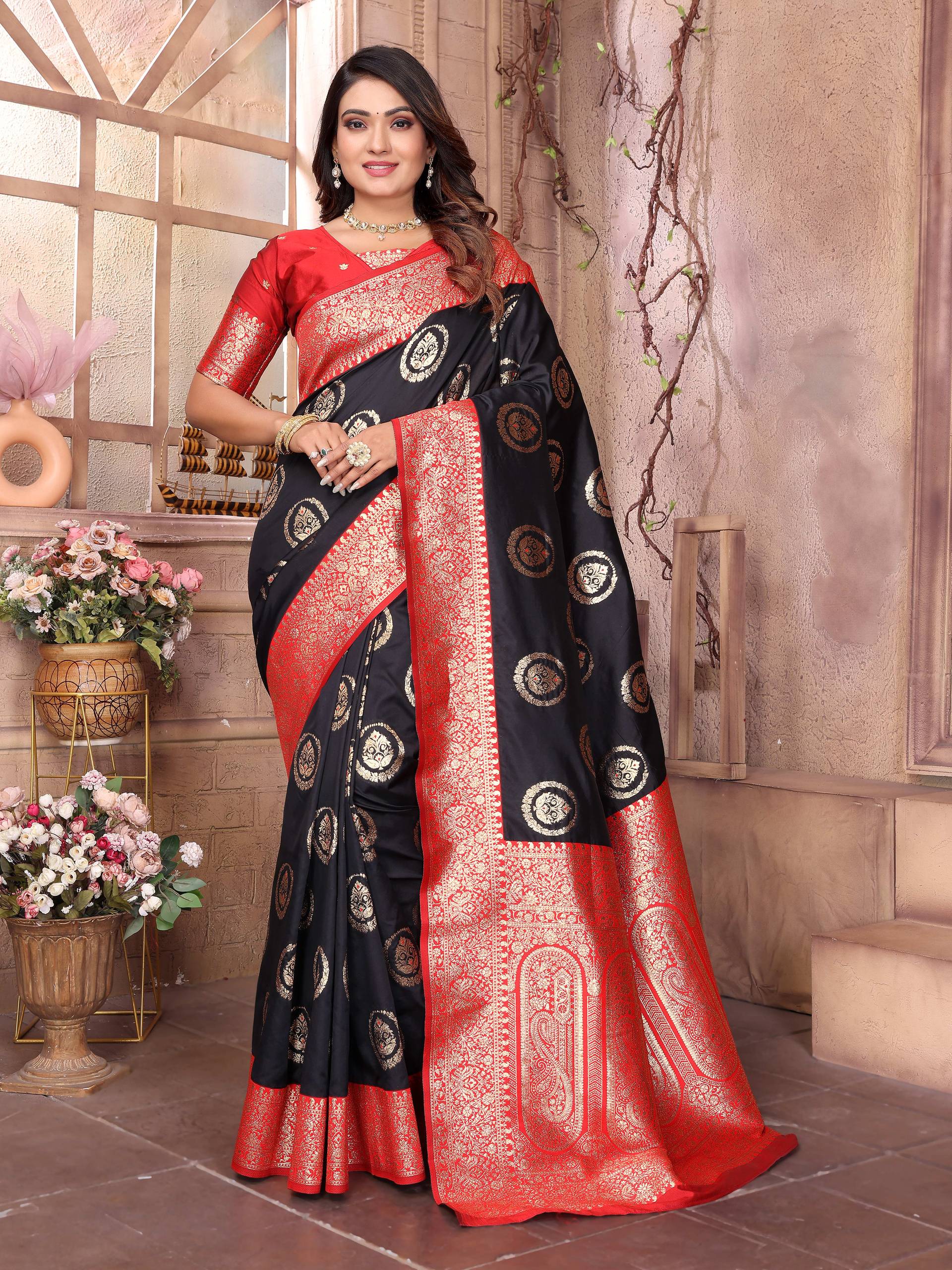 Sonakshi Women's Black Banarasi Silk Zari Weaving Saree with Blouse | Swadesiicart