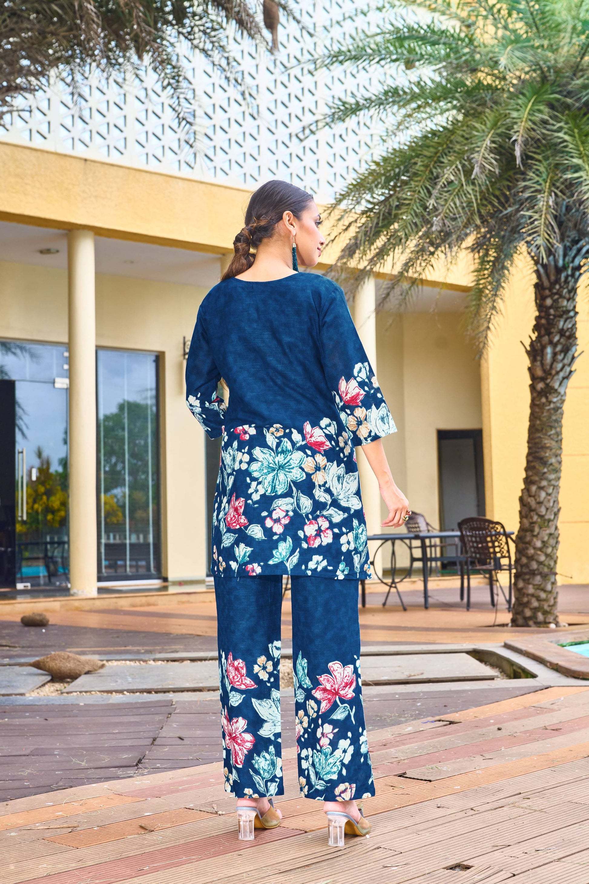 Sonakshi Women's Blue Cotton Printed Straight Top & Bottom Set