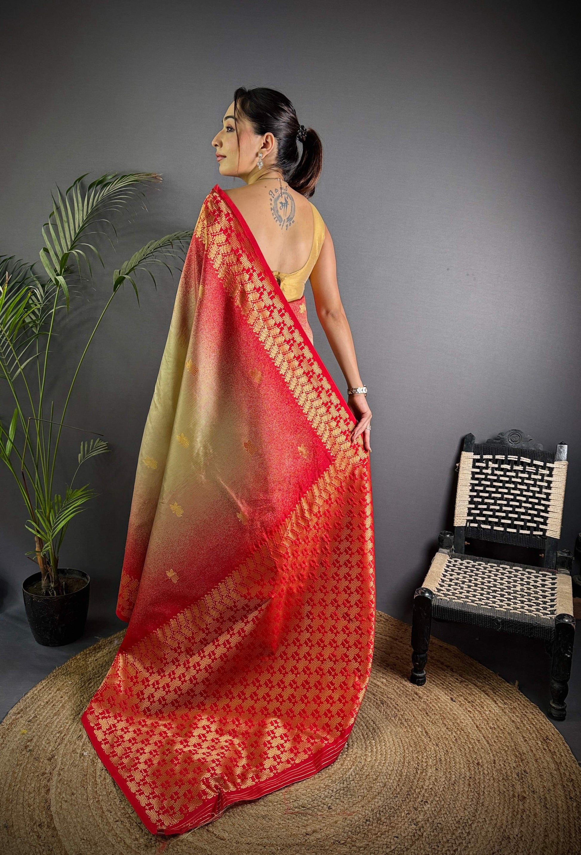 Sonakshi Women'S Biscuit Ikkat Silk Zari Woven Traditional Saree With Blouse
