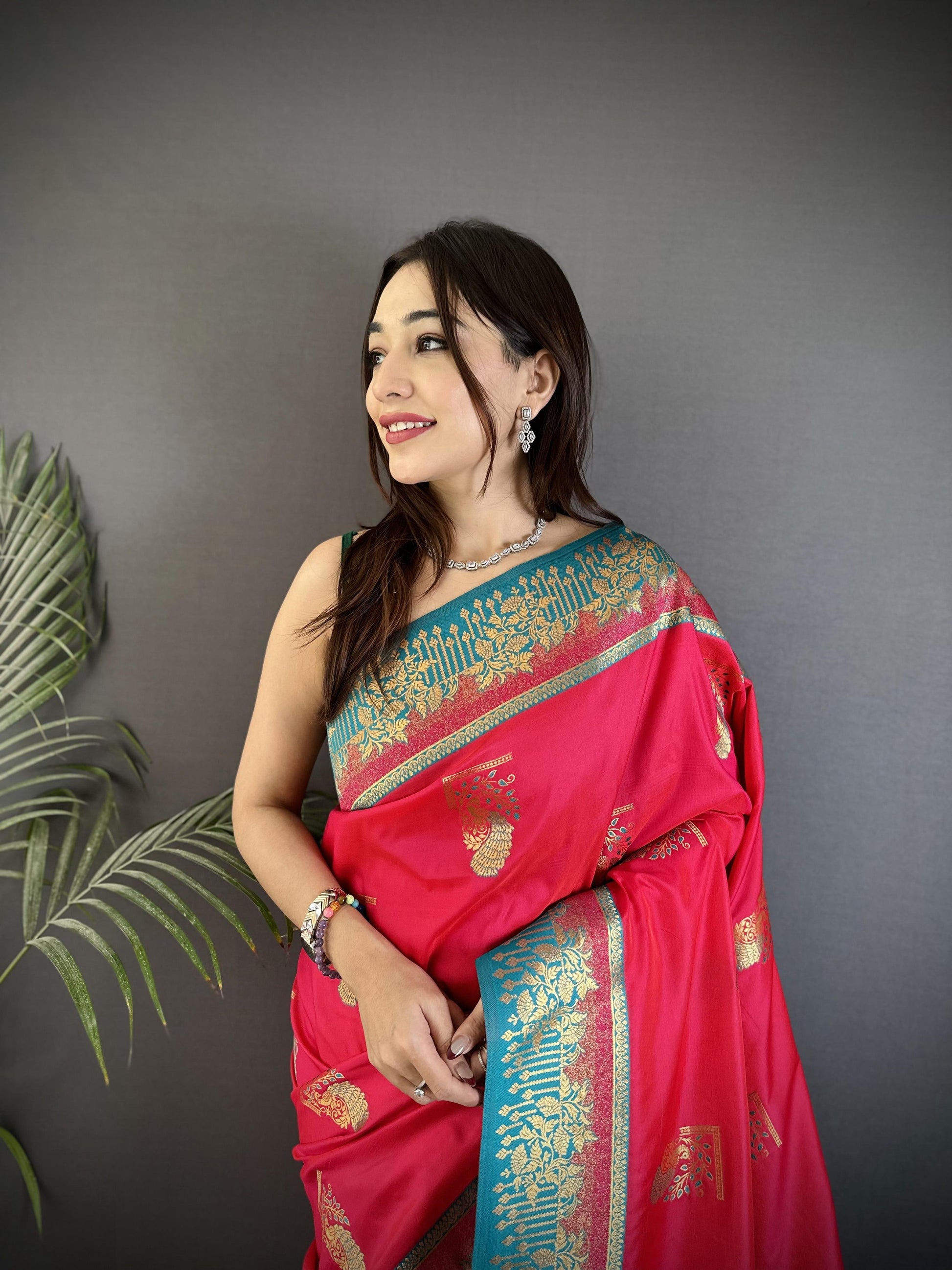 Sonakshi Women'S Ranipink Pure Soft Banarasi Silk With Contrast Weaving Border And Pallu Traditional Saree With Blouse