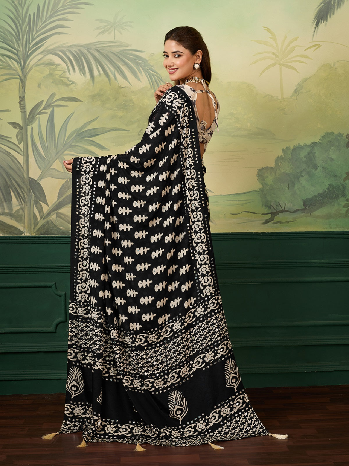 Dwija Fashion Women'S Party Wear Digital Printed With Mirror Work Chinon Silk Designer Saree With Unstitched Blouse-Black