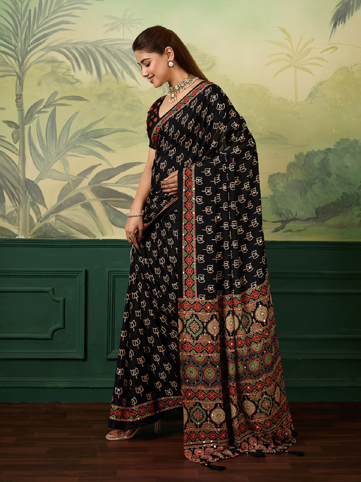 Dwija Fashion Women'S Party Wear Digital Printed With Mirror Work Chinon Silk Designer Saree With Unstitched Blouse-Black