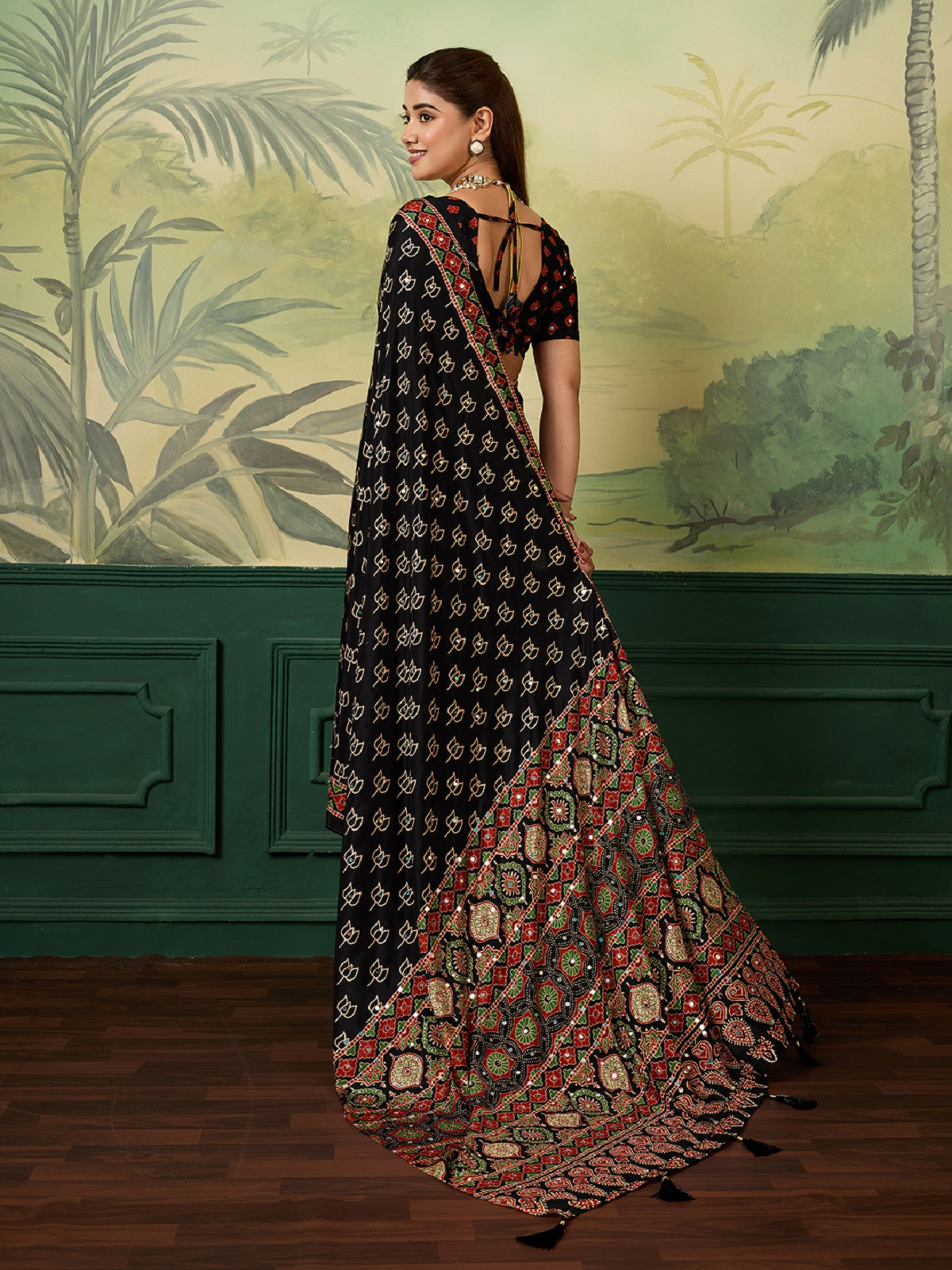 Dwija Fashion Women'S Party Wear Digital Printed With Mirror Work Chinon Silk Designer Saree With Unstitched Blouse-Black