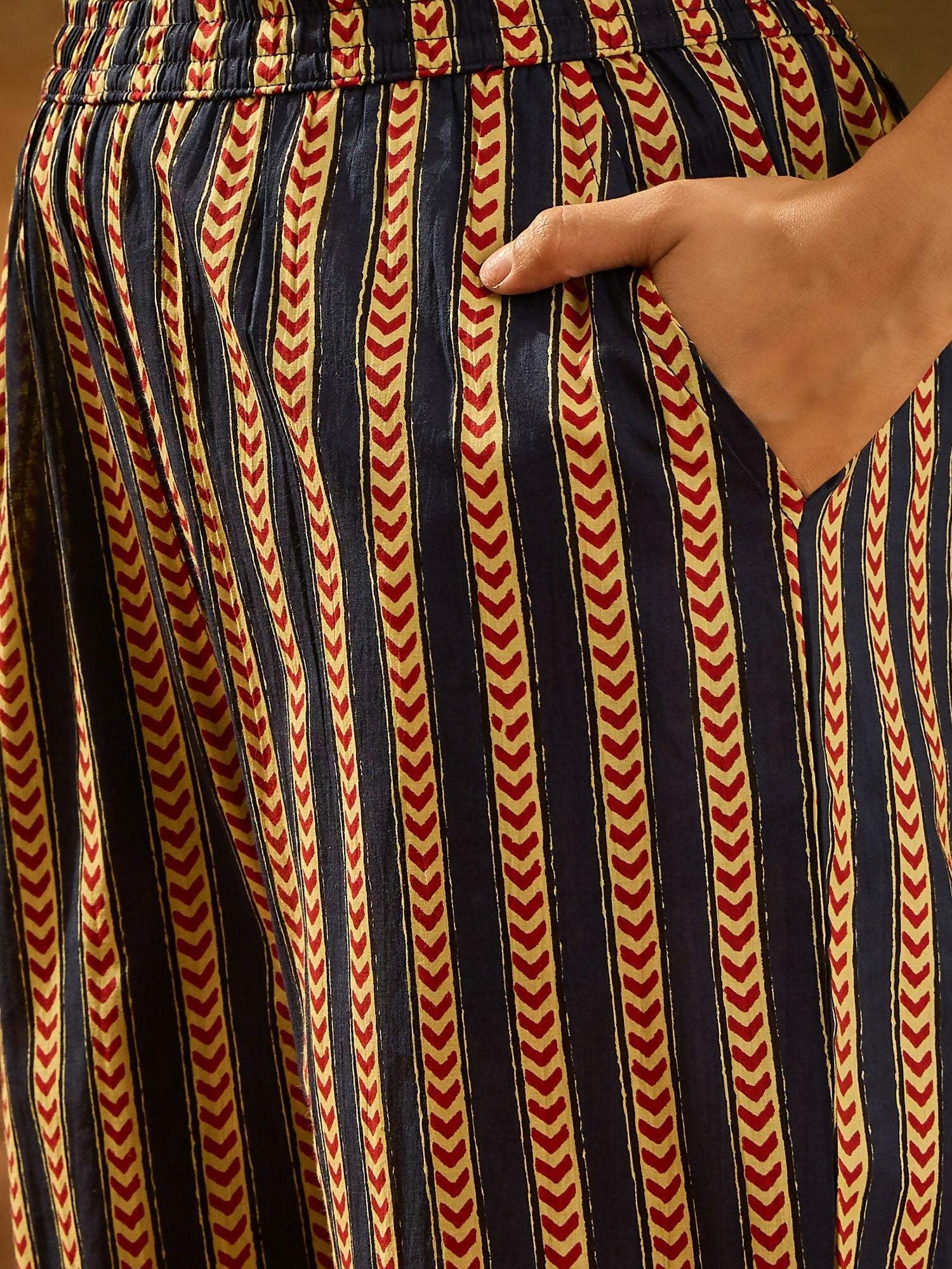 Joban Fashion Printed Navy Blue Pure Cotton Kurta Set