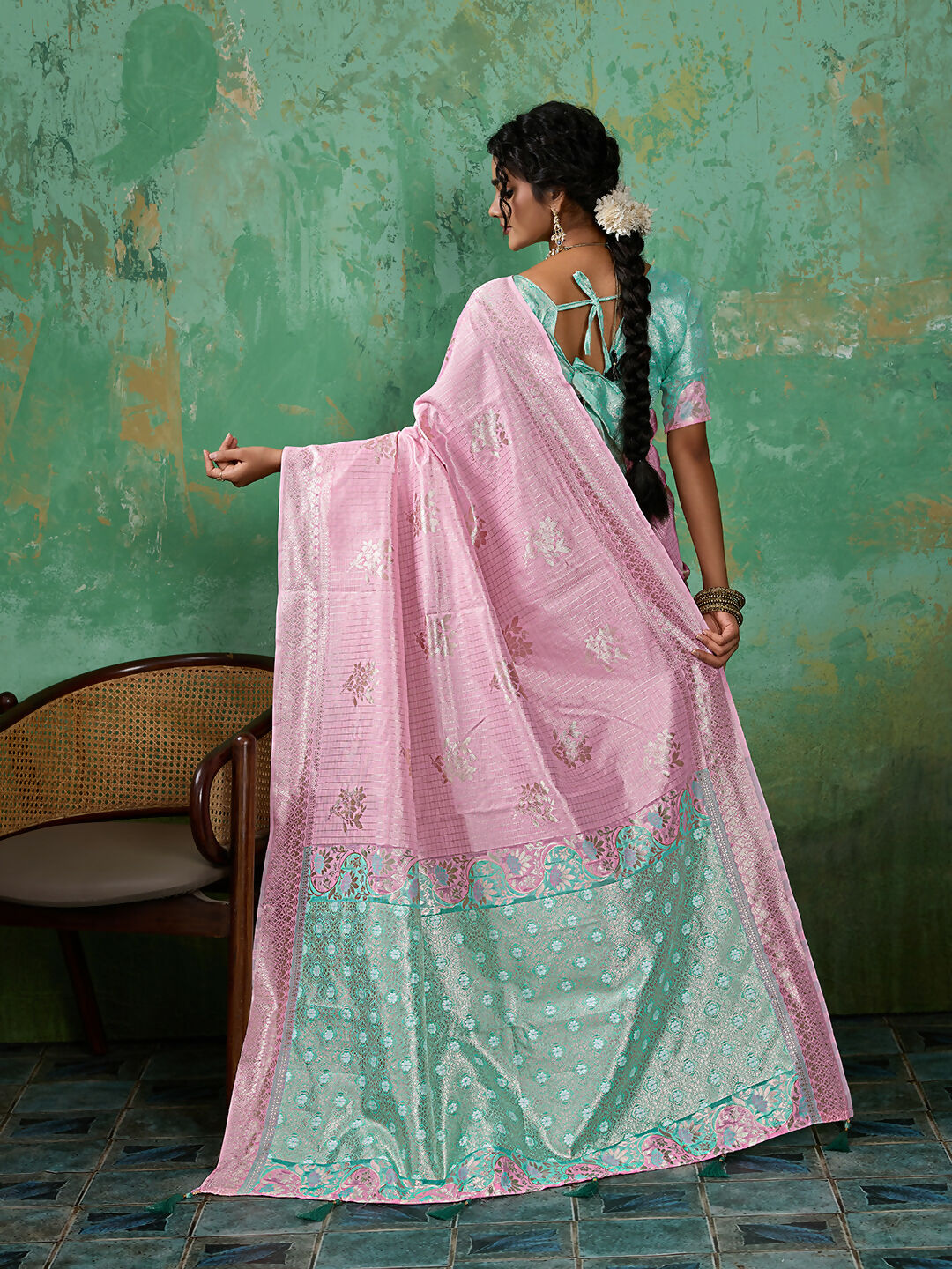 Shree Shyam Fashion Pink Linen Cotton Saree