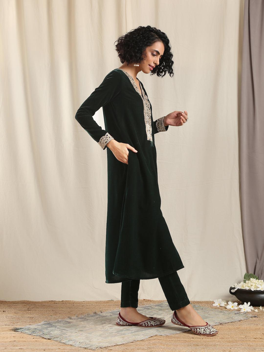 trueBrowns Green Velvet Flared Gota Kurta 