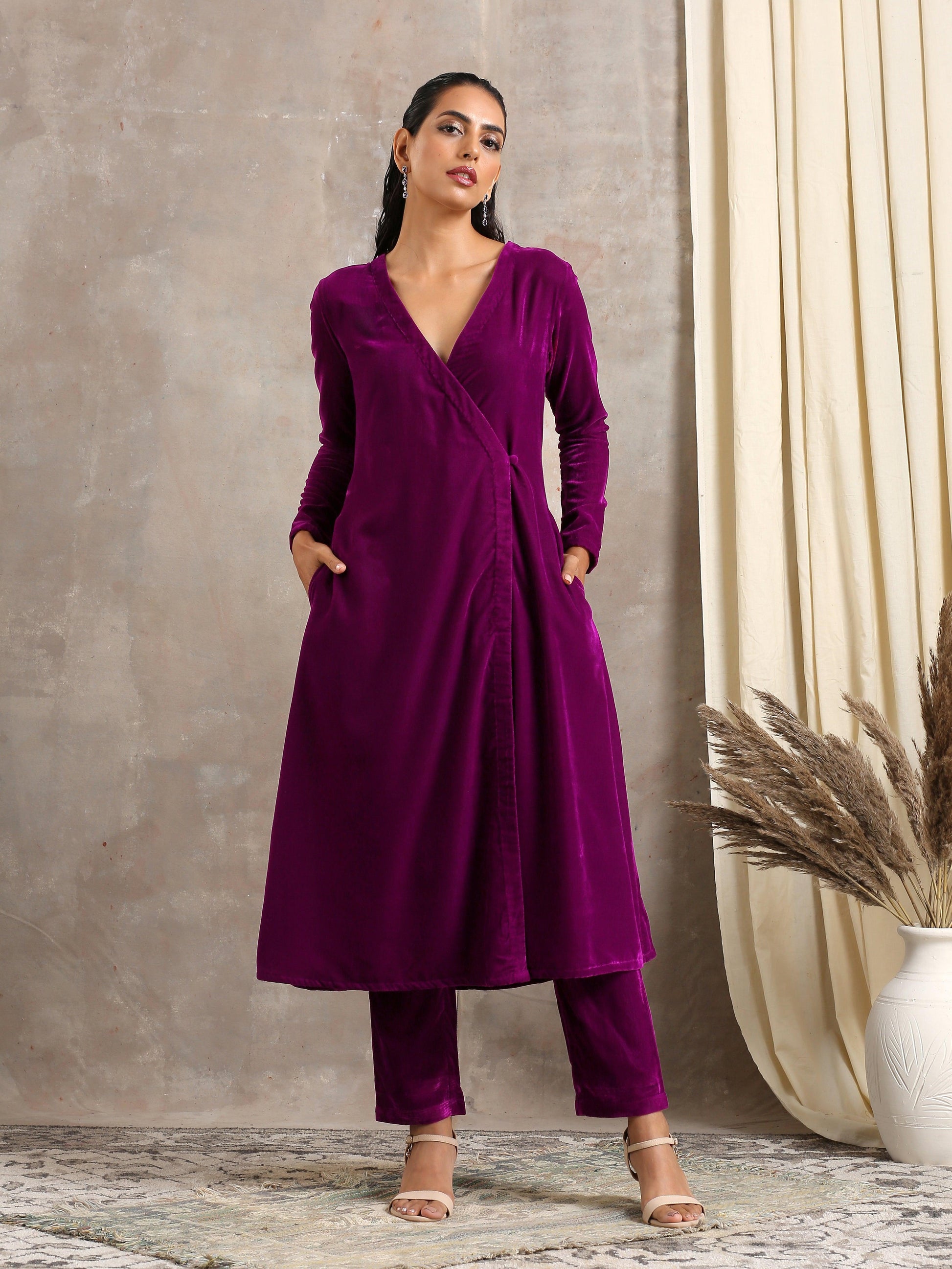trueBrowns Wine Velvet Angrakha 