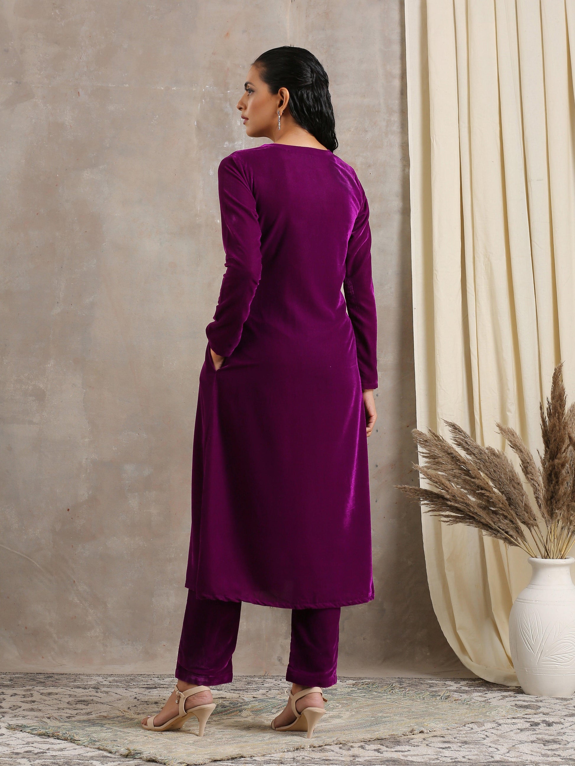 trueBrowns Wine Velvet Angrakha 