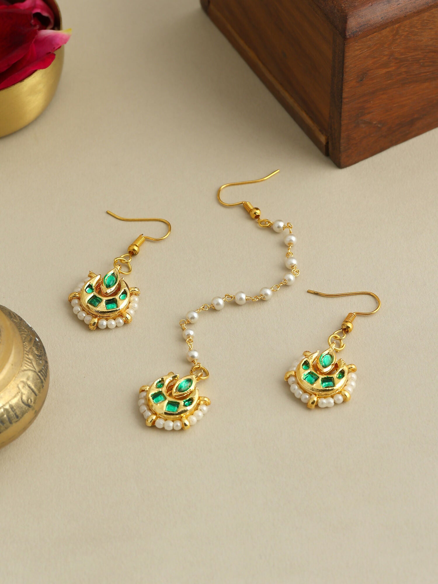 Ruby Raang Gold Green Kundan Earrings And Maang Tikka