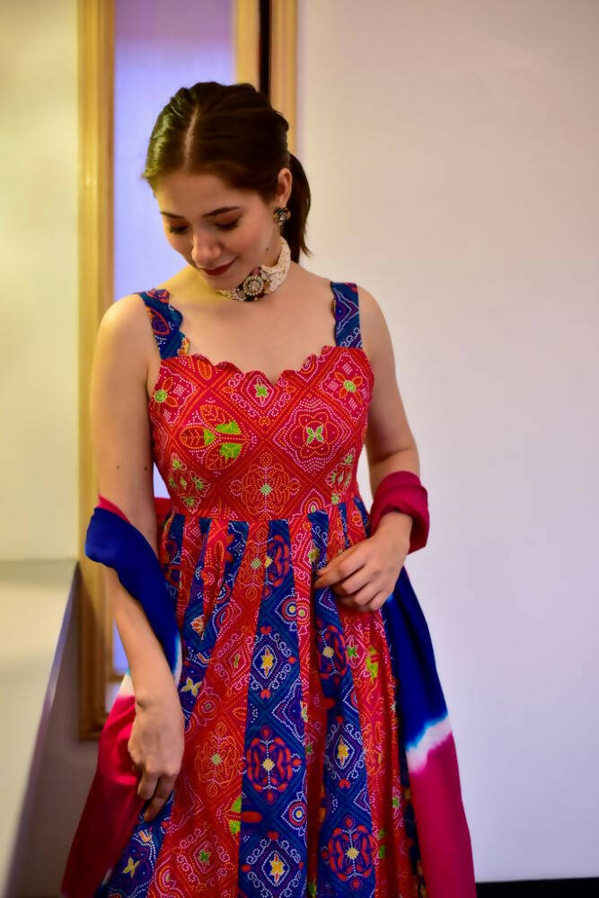 Partywear Designer Green Yellow Pure Maslin Gown - Anbazaar